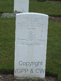 Wulverghem-Lindenhoek Road Military Cemetery - Evans, Albert